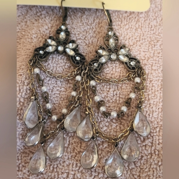 Vintage‎ Chandelier Earrings with Filigree Design (Pierced) - Picture 4 of 11